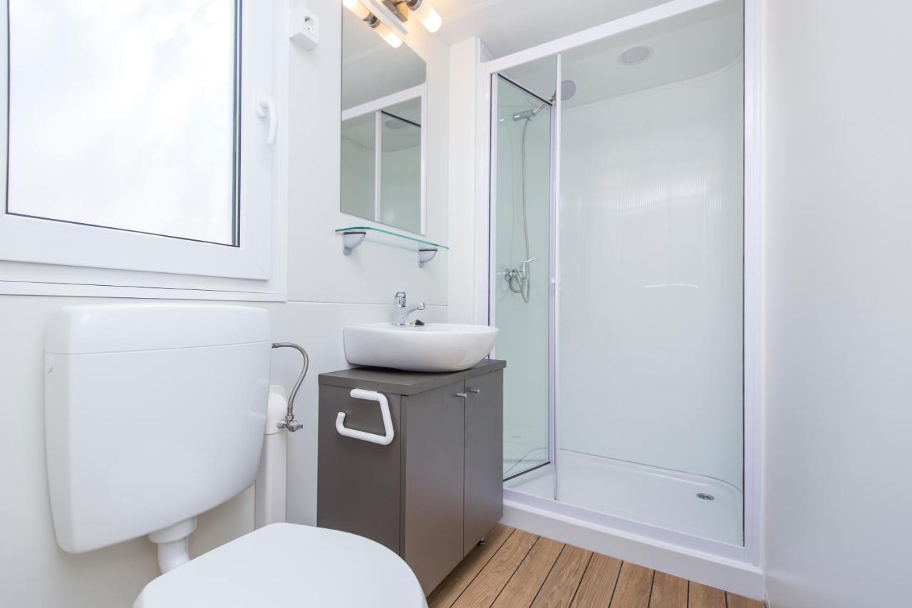 Albatross Mobile Homes On Solaris Camping Fkk-Naturist Porec Luaran gambar